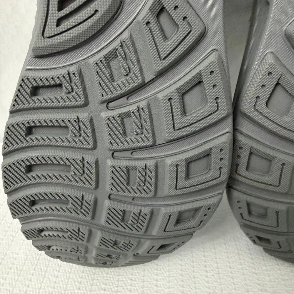 Brooks new without